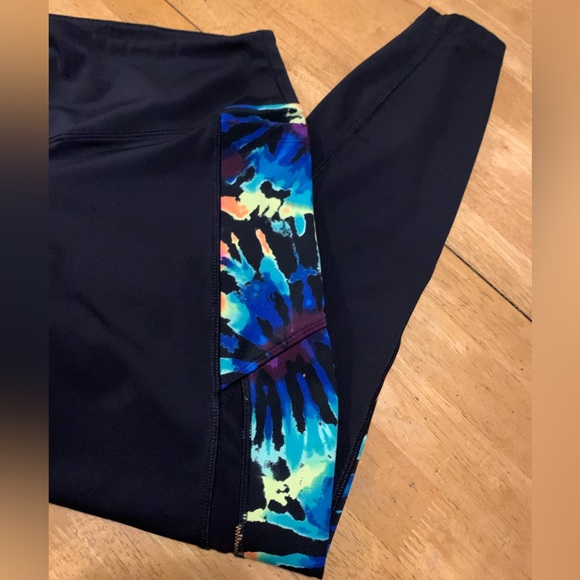 Victorias Secret PINK Active Black Multicolor Leggings PANTS Pockets size M - Picture 4 of 12